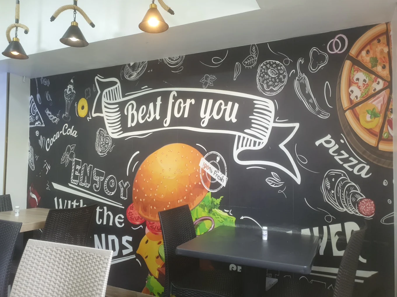 Salle intérieure du restaurant Le Food 216